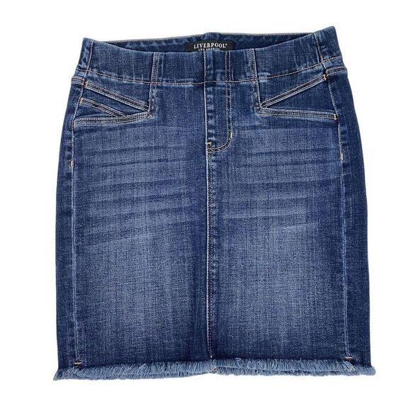 Liverpool Josette Cat Eye Pocket Pull On Denim Skirt with Frayed hem size 0/25 - Picture 1 of 6